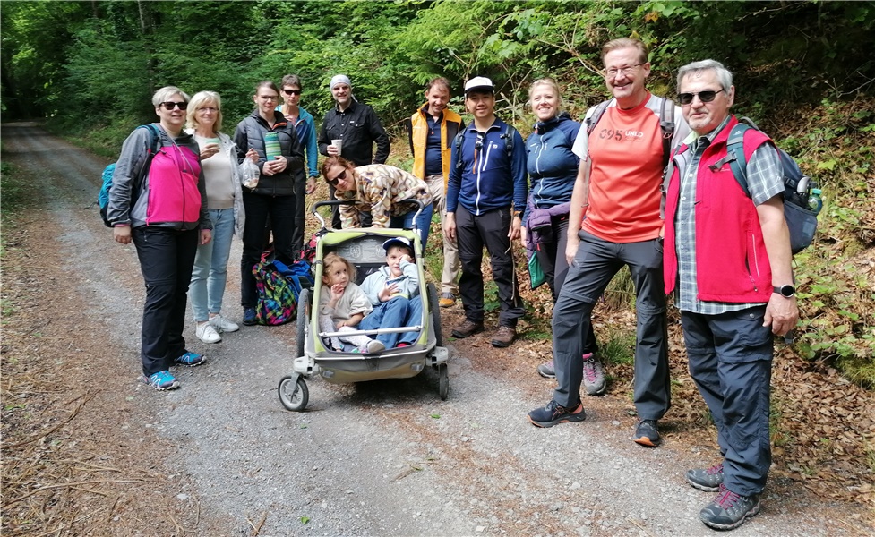 Groß und Klein hatte seinen Spaß bei der Wanderung im Albtal